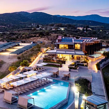 Anasa Luxury Hotel 4*