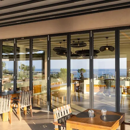 Anasa Luxury Hotel 4*