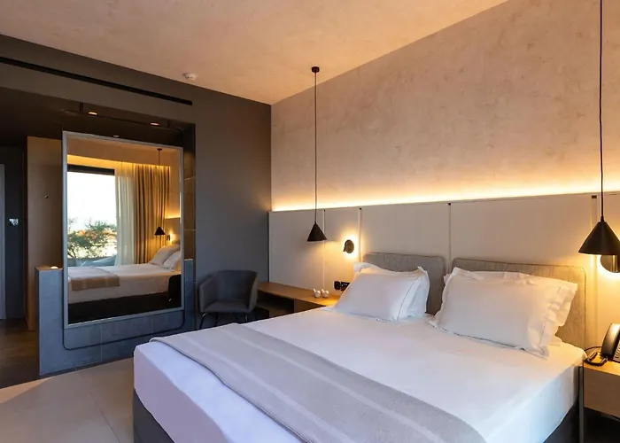 Anasa Luxury Hotel 4*