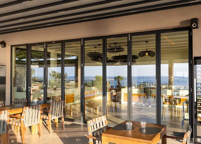 Anasa Luxury Hotel 4*